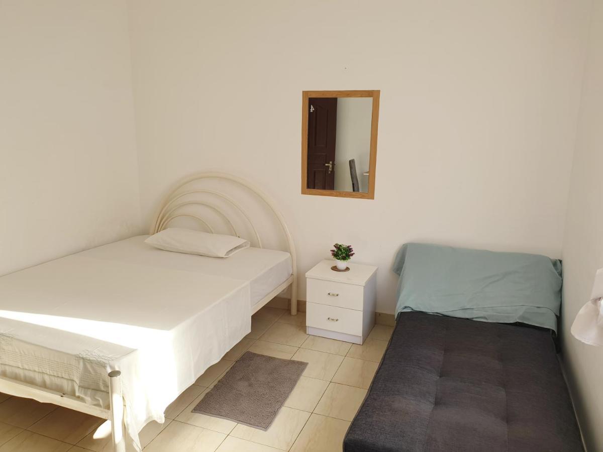 Guest House Mangui Baxu Rooms & Apartment Tarrafal  Bagian luar foto