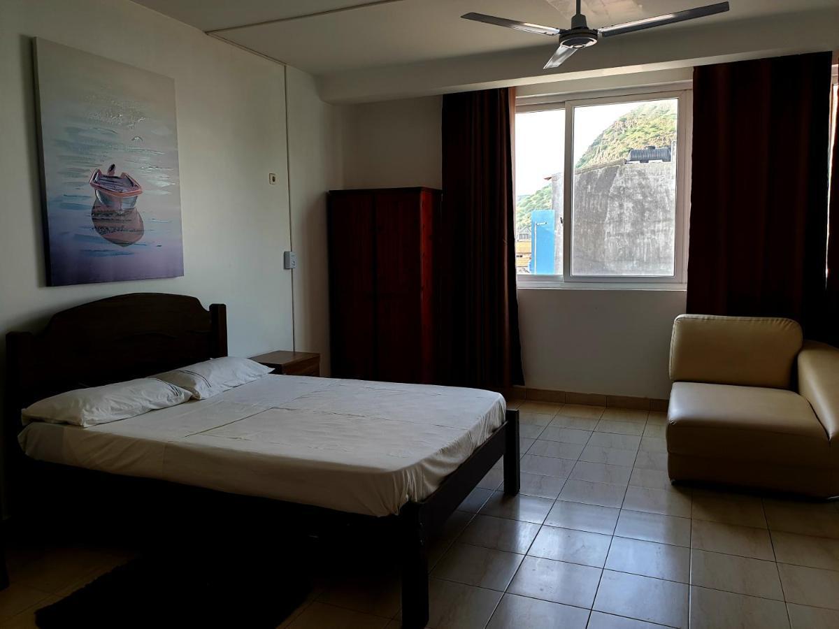 Guest House Mangui Baxu Rooms & Apartment Tarrafal  Bagian luar foto
