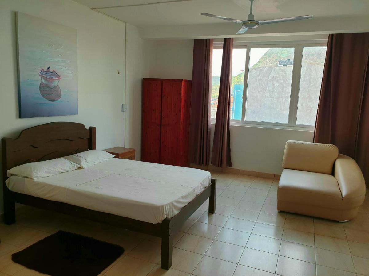 Guest House Mangui Baxu Rooms & Apartment Tarrafal  Bagian luar foto